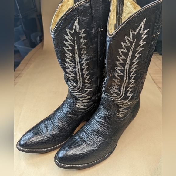 Cowtown Men's Black Bullhide Distressed Leather Western Cowboy Boots Size 9 EE. - Picture 1 of 10